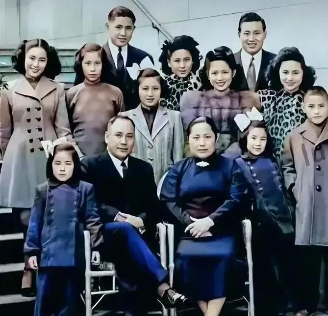 民国白富美郭婉莹：一生坎坷，傲骨如梅