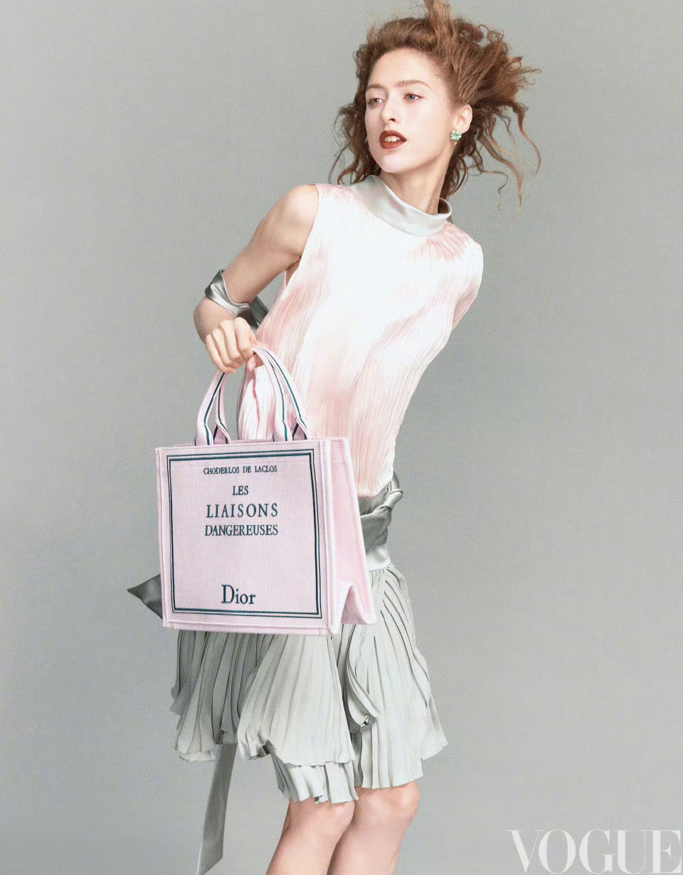 VOGUE十二月号摄影：胡加灵