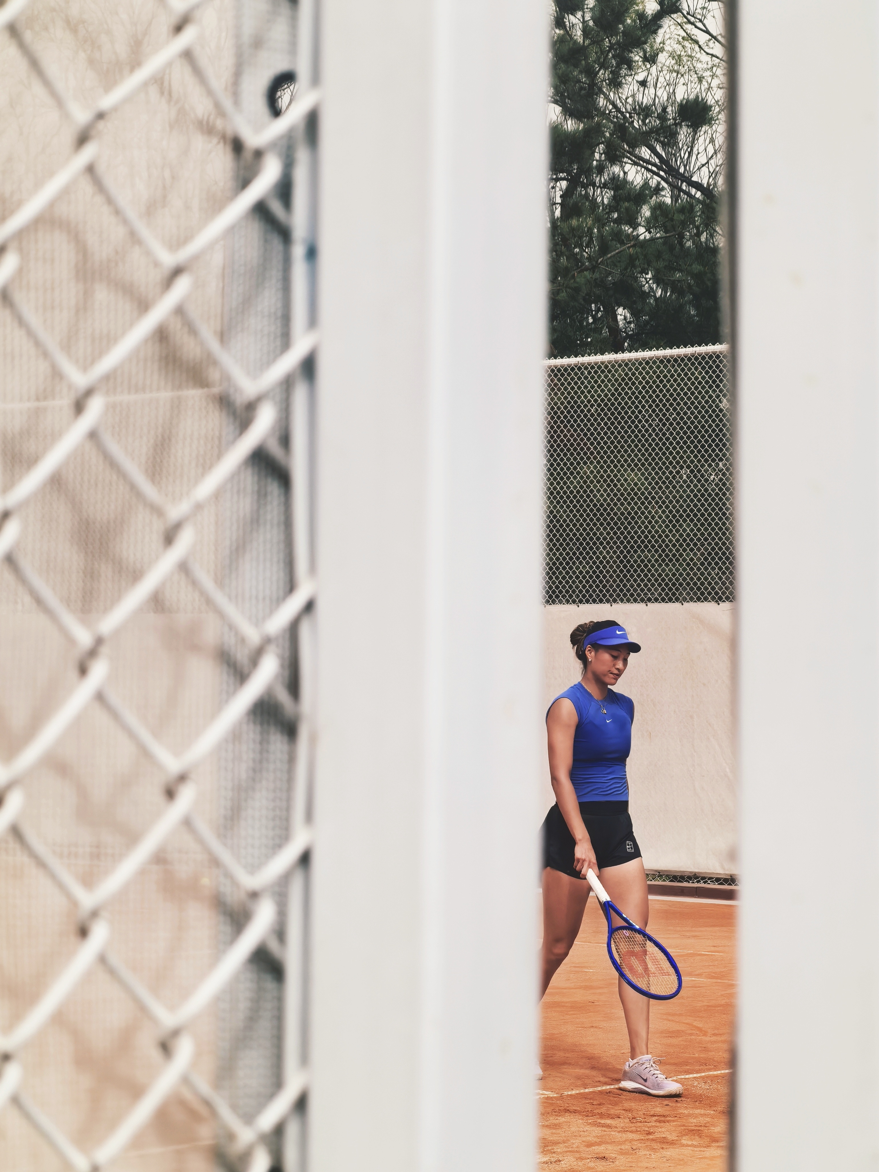 在北京中网两周的备战和训练之后，郑钦文在欧洲近两个月的红土赛季就将开启。首先，是