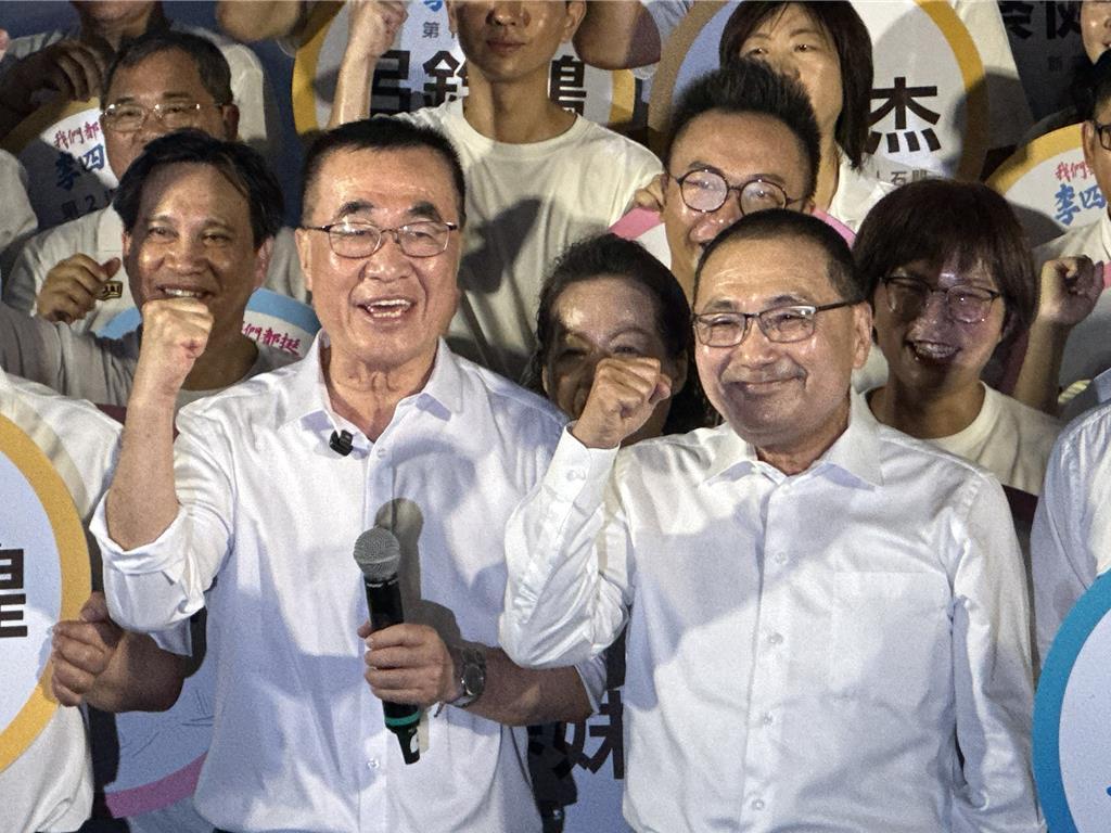 “海纳百川！我们都挺李四川！”9月4日是2026年“九合一”选举候选人登记的最