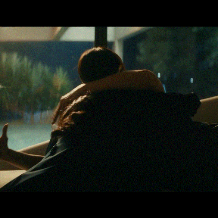 王珞丹新剧尺度这么大王珞丹这次的角色太敢了！新剧《暗恋者的救赎》饰演的俞笑，人