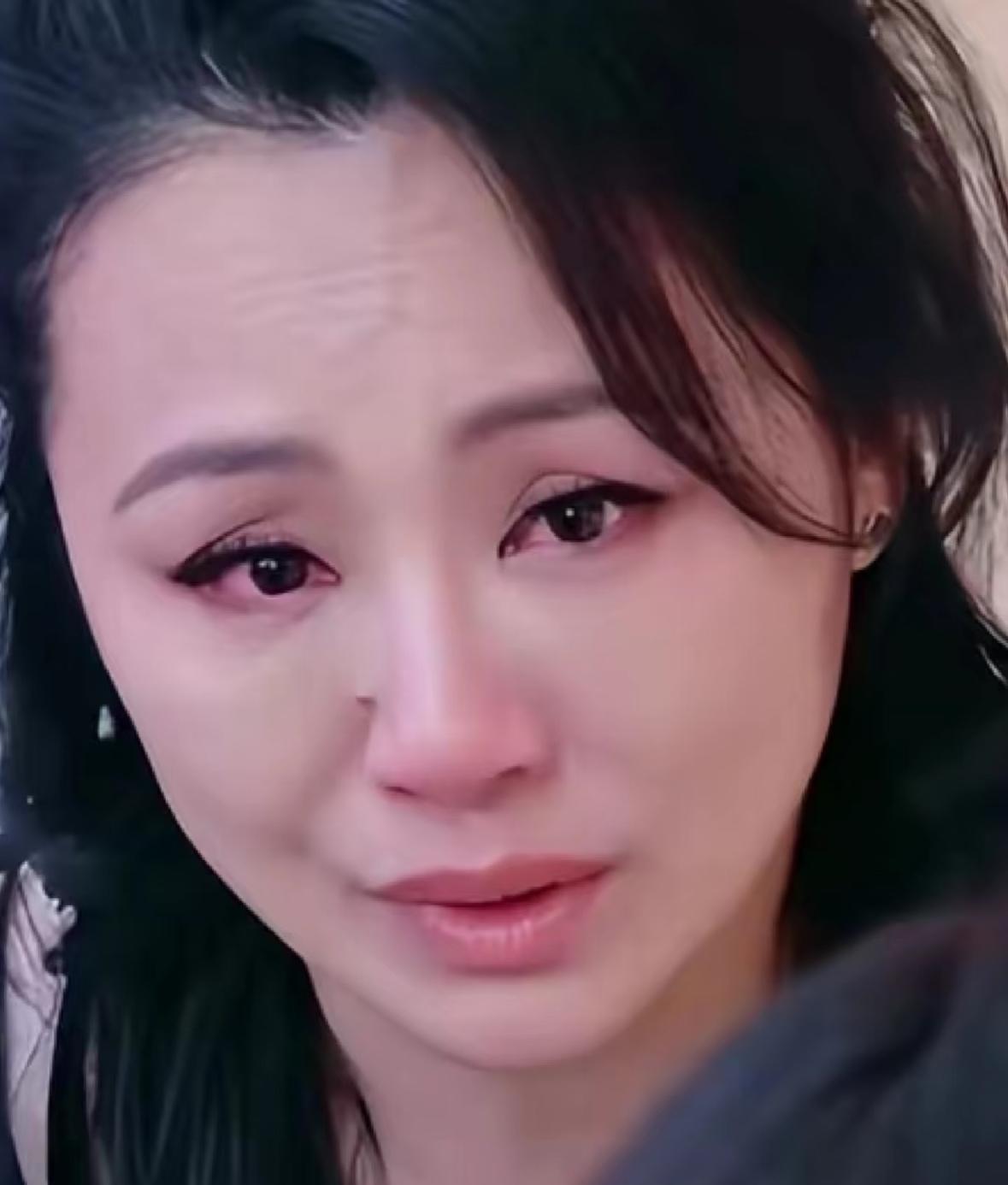 曹颖，醒醒吧这次别怪我说话难听实话实说，如果我是你，第一件事要做的事是先好