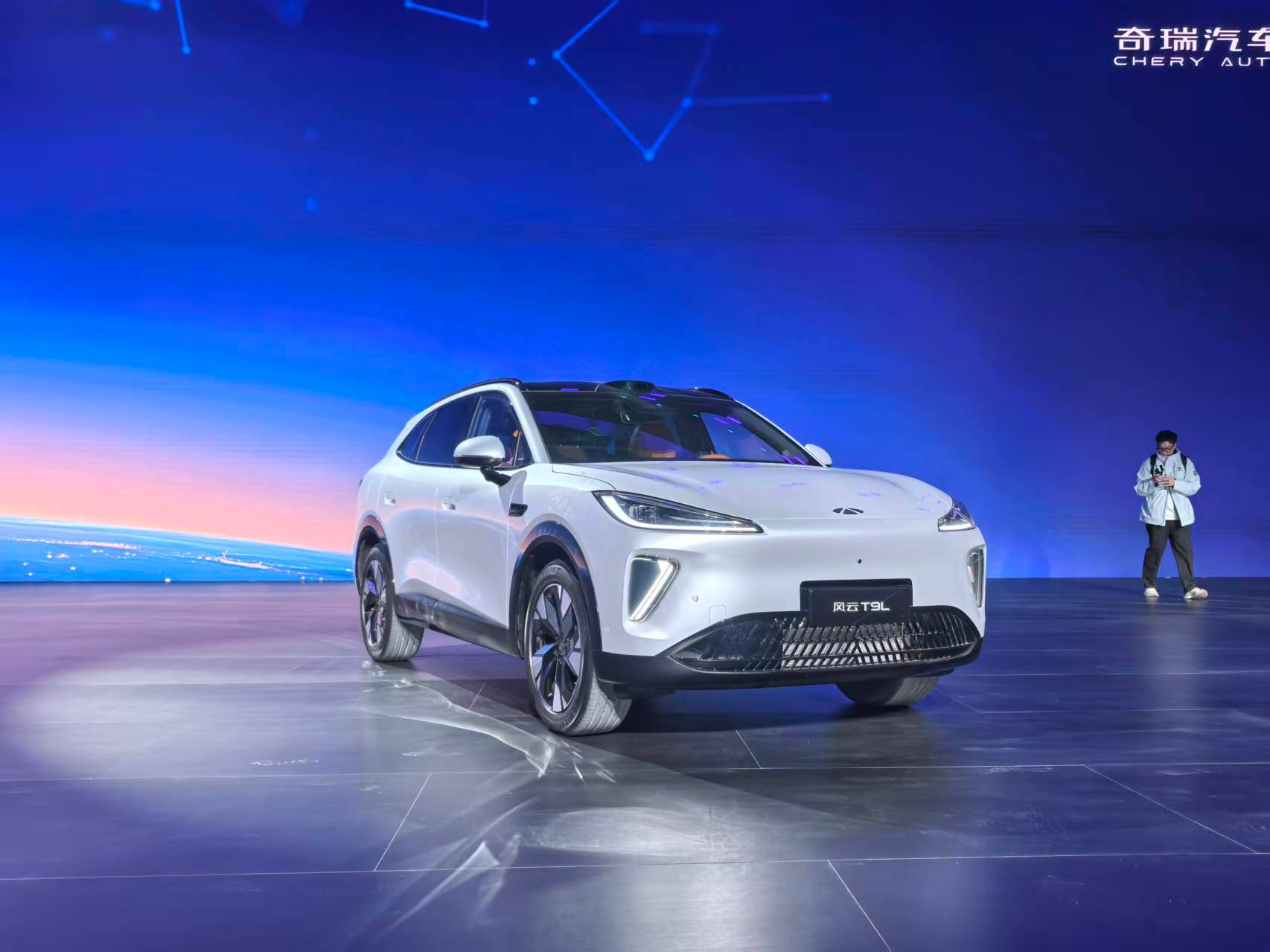 奇瑞风云T9L开启盲订在2026奇瑞汽车AI之夜上，奇瑞风云T9L正式开启盲订