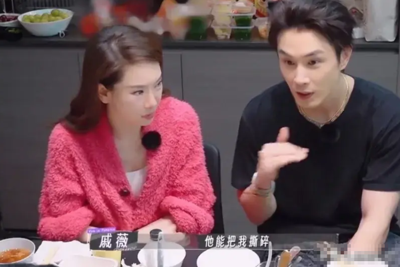 李承铉说男生都会认为肌肉男才叫身材好，可是在戚薇眼里完全相反，她会觉得恶心。李