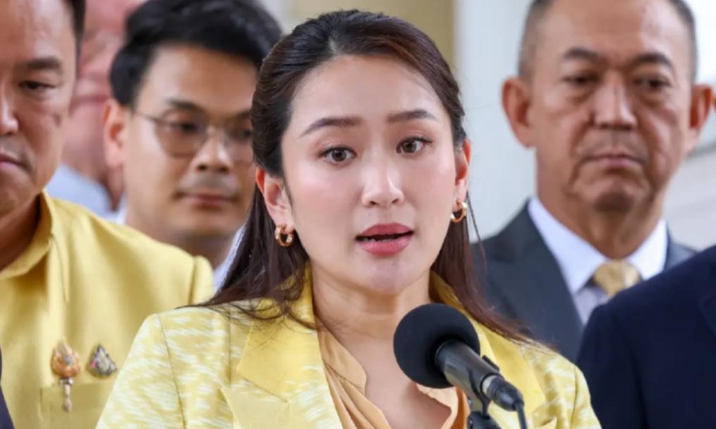 柬埔寨求锤得锤！先得罪了中国，后打泰国的脸，现在好了，中国啥也不做就看着，先让泰