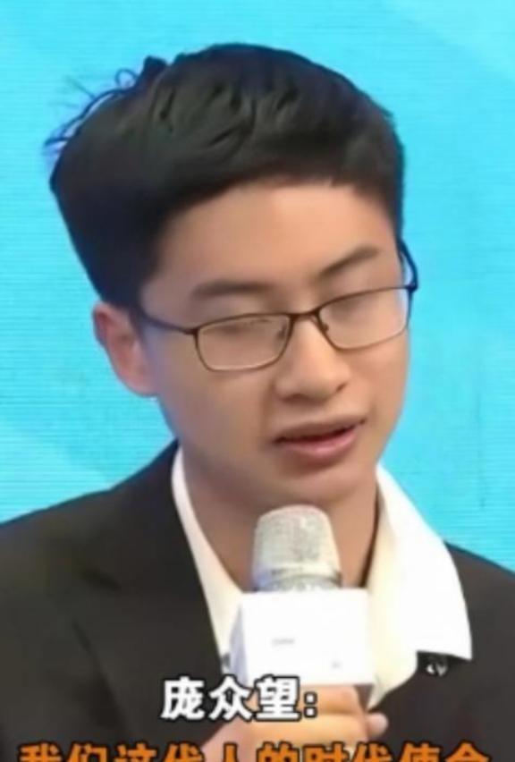 美国关税打压之时，中国曾出现了位厉害人物！他就是当年被清华校长亲自上门拜访，如今