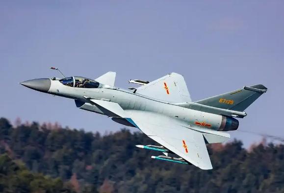 北京现在面对的不是一份军火合同，是一道选择题，卖，南亚格局从此改写，印巴之间的战