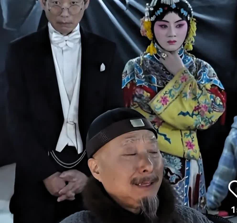 明眼人都看出来了，陈佩斯大张旗鼓地宣布自己的新电影分明是把自己这些年的委屈全