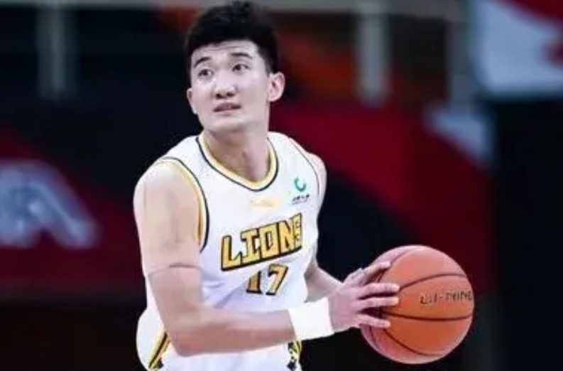 广厦对于浙江球迷来说没有归属感，因为广厦属于半路出家，主场是后移到杭州的，另外广