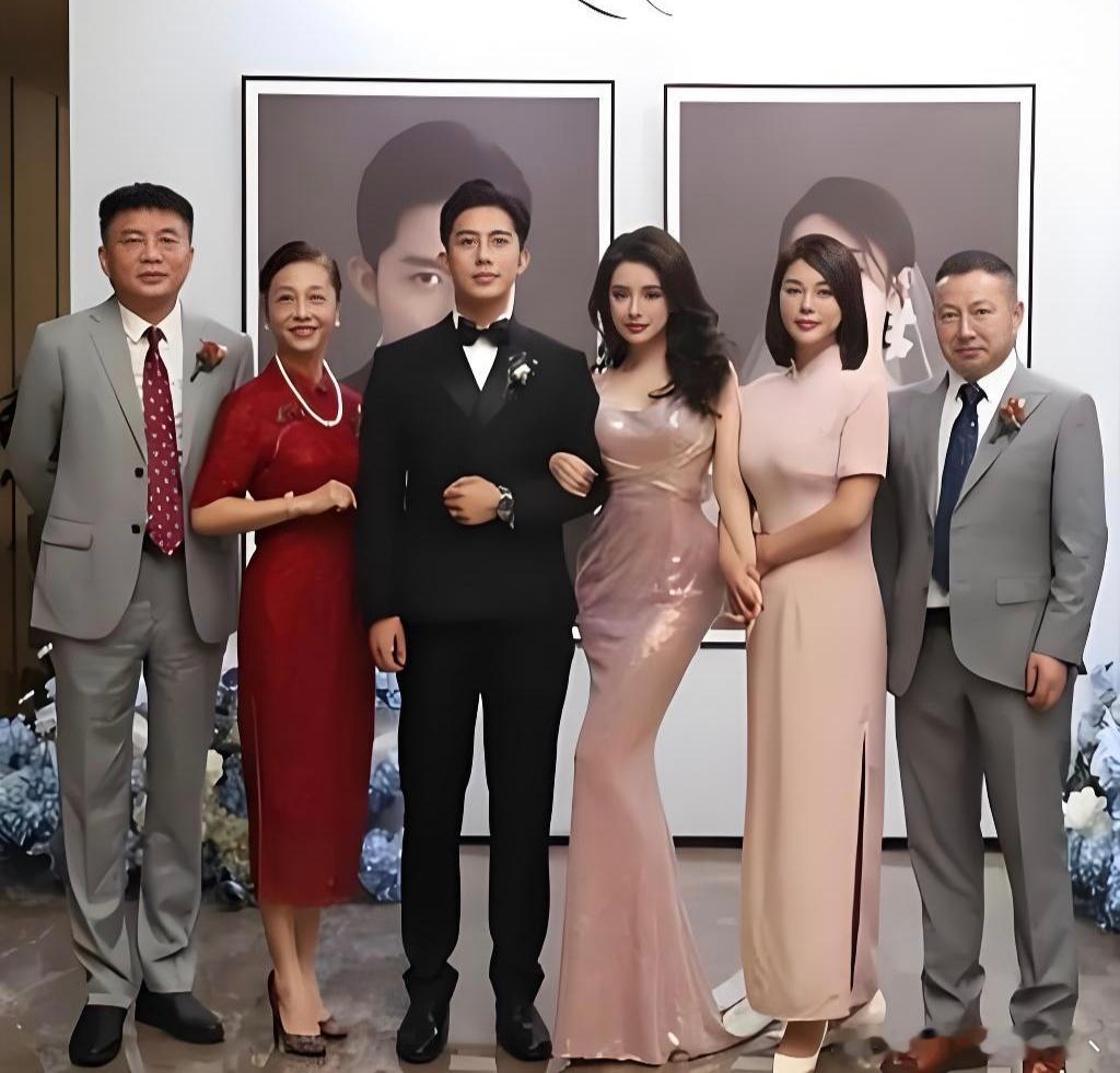 结婚现场，婆婆这个气质已经赢麻了