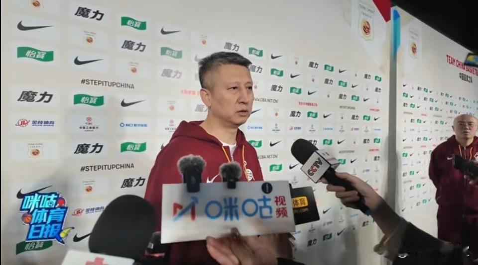 郭士强：世预赛对韩国，我们的阵容比亚洲杯时更强大了，但是也不能小看韩国，韩国在亚