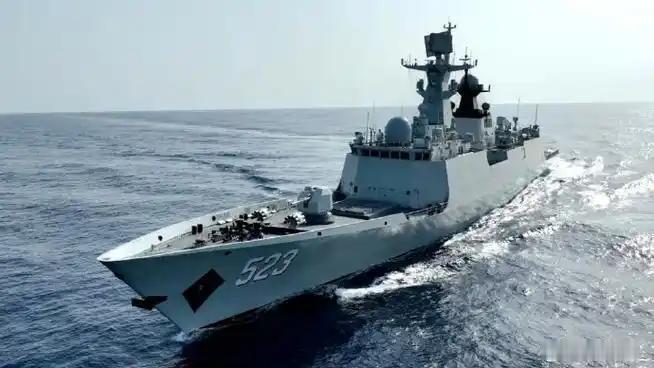 100米外的“降维打击”：当海上碰瓷遇上主炮上弹，外舰究竟在怕什么？很多人对