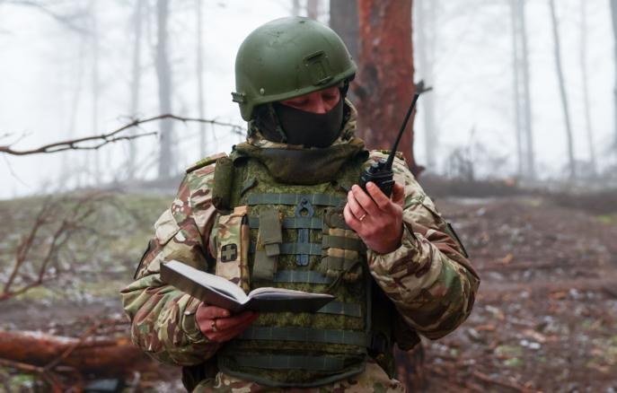 马罗奇科：俄军从东西两面夹击奥列霍夫地区乌军军事专家指出，俄军距切断负责该