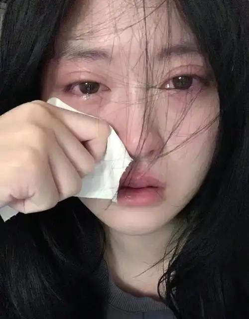 “脸都不要了！”安徽一女子剖腹产后仅半个月，就被男友起诉，要求退还10万彩礼三金