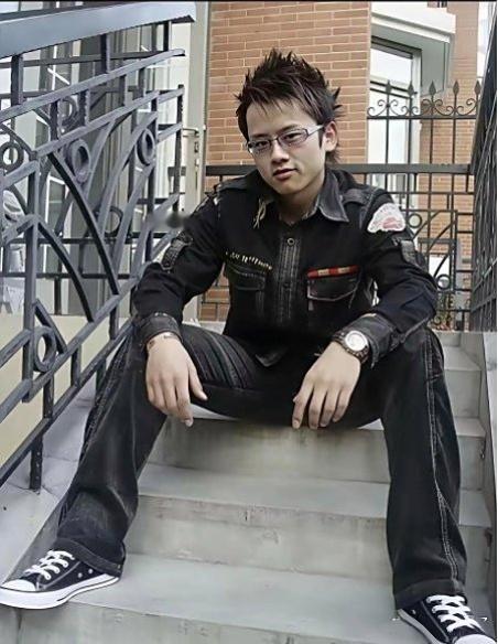 以前的张杰是这样的！​​​