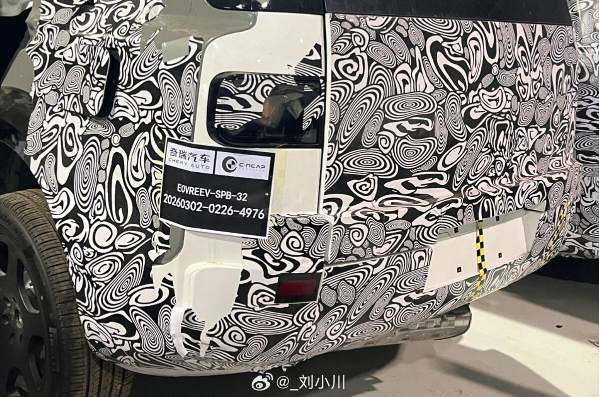 FREELANDER神行者首款车型曝光图1至图4为新车外观曝光照，图5为新车内