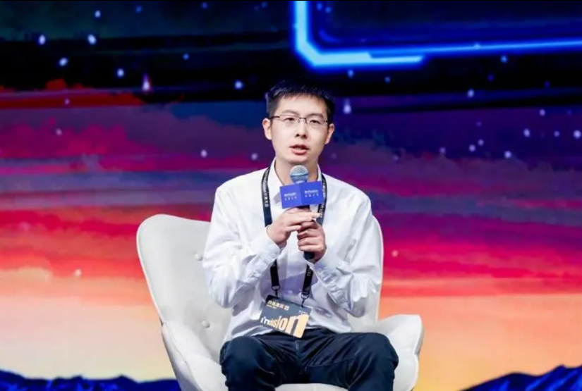 全场静默！宇树科技创始人一句“AI其实还干不了活”让行业深思。2025年，上海