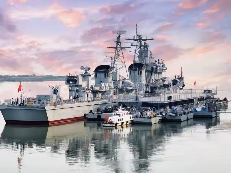 自九三阅兵，福建舰下海之后，中美对台的态度早就已经变了，之前是中方严厉强调，美国