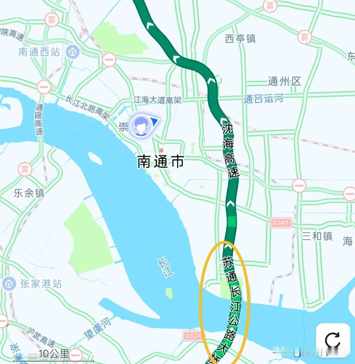 苏通大桥今天终于不堵了！可惜也上不去了！今天清晨的大雾，似乎对南通的影响最大