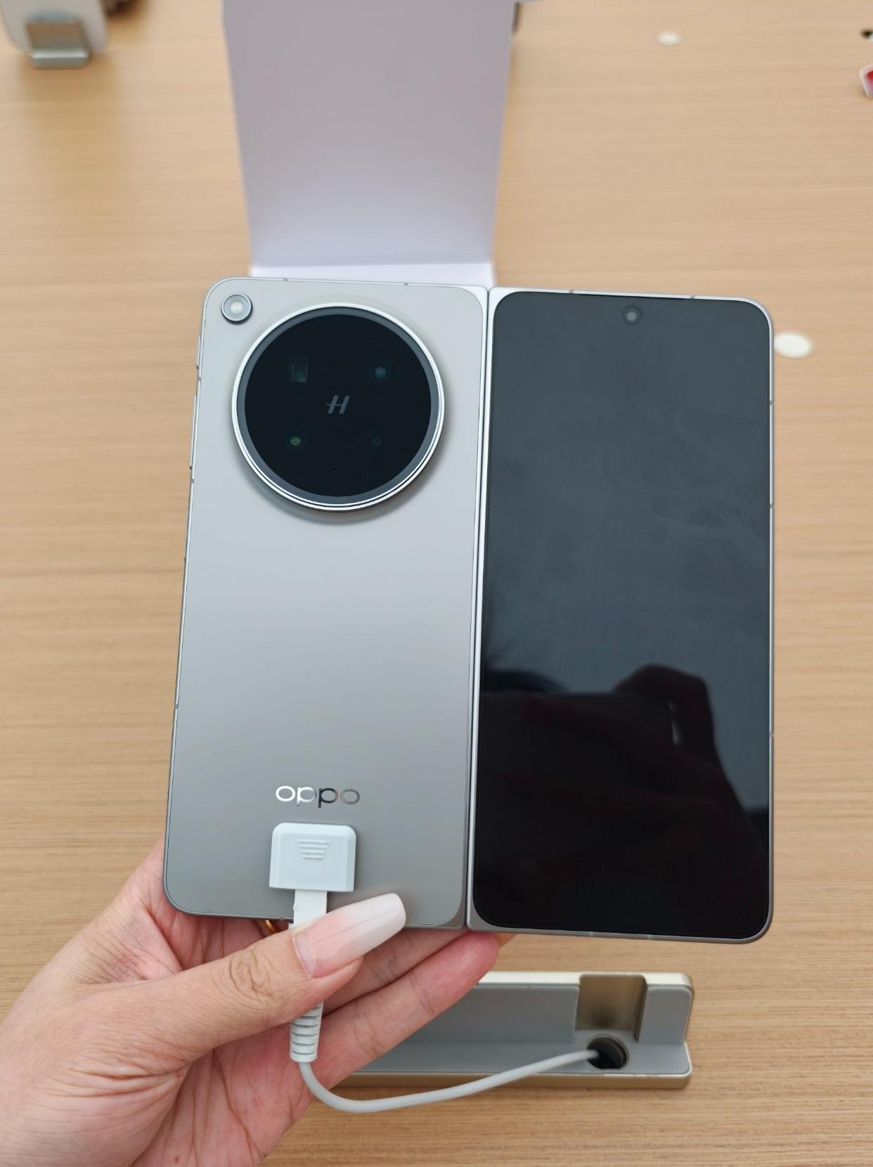 急！全网蹲一个FindN6钛色1TB手里的旧iPhone升级了iOS26，