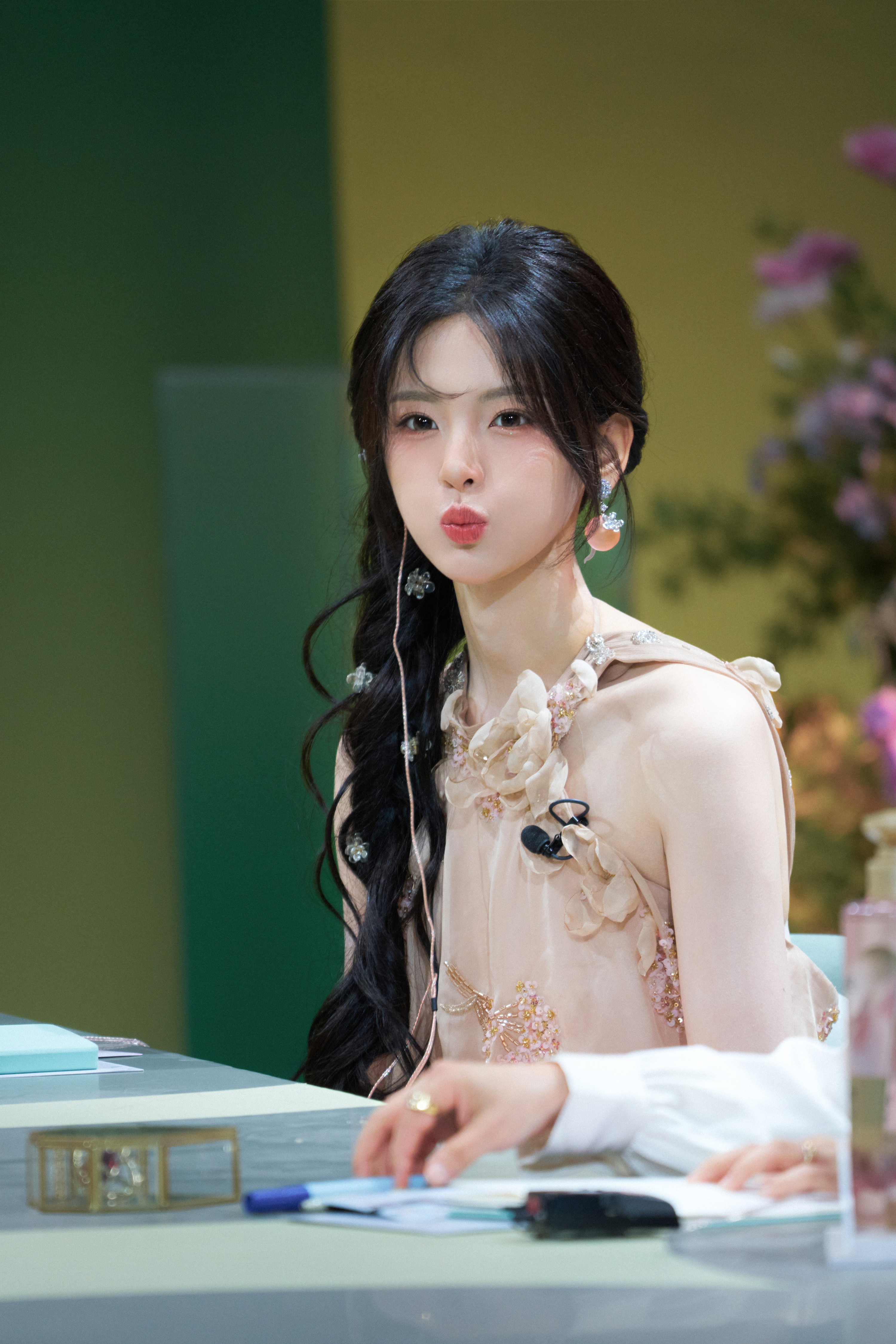 嘟嘴越😗杨超越