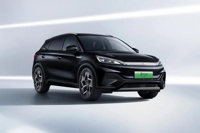 10级紧凑纯电SUV MG ES5和元PLUS怎么选?