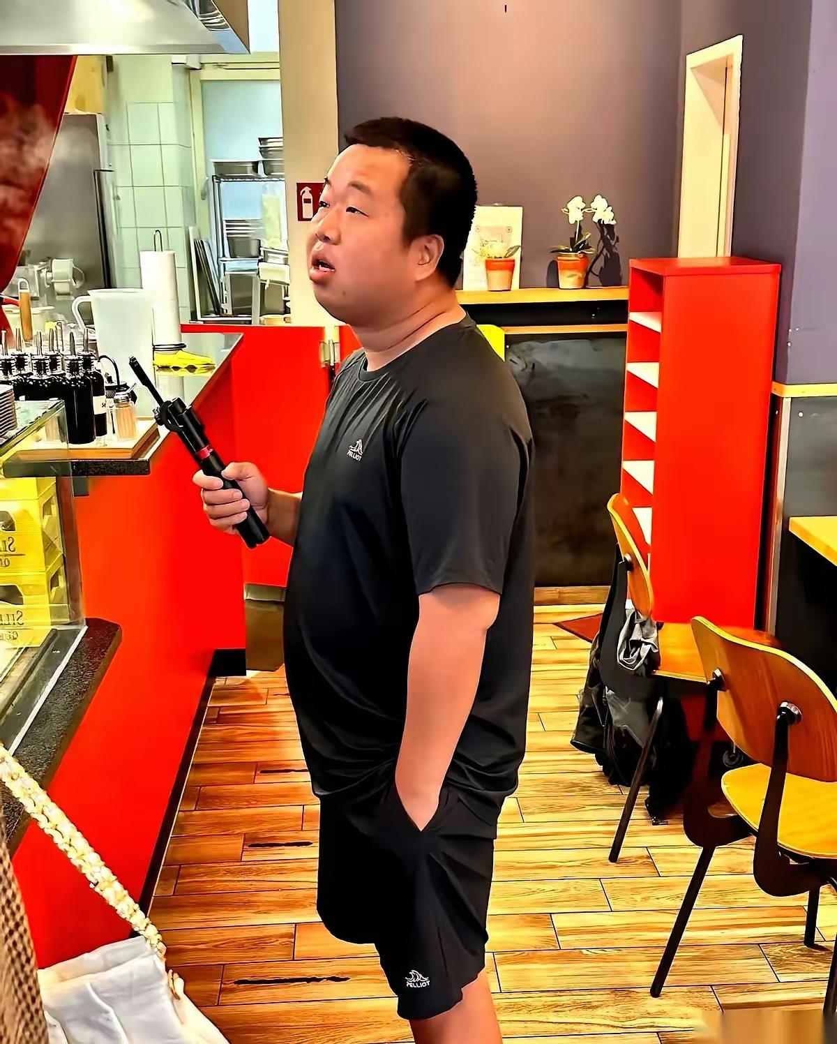 一个亿不结婚、不生娃、不应酬、不解释“一个亿，只要不结婚，这辈子都不会破产。”