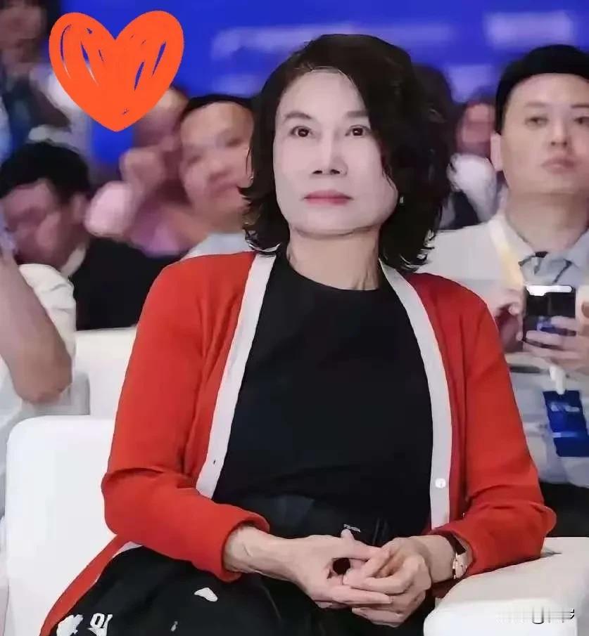 “空调材质大对决：格力硬刚行业潜规则，铜铝之争背后的成本与良心博弈”