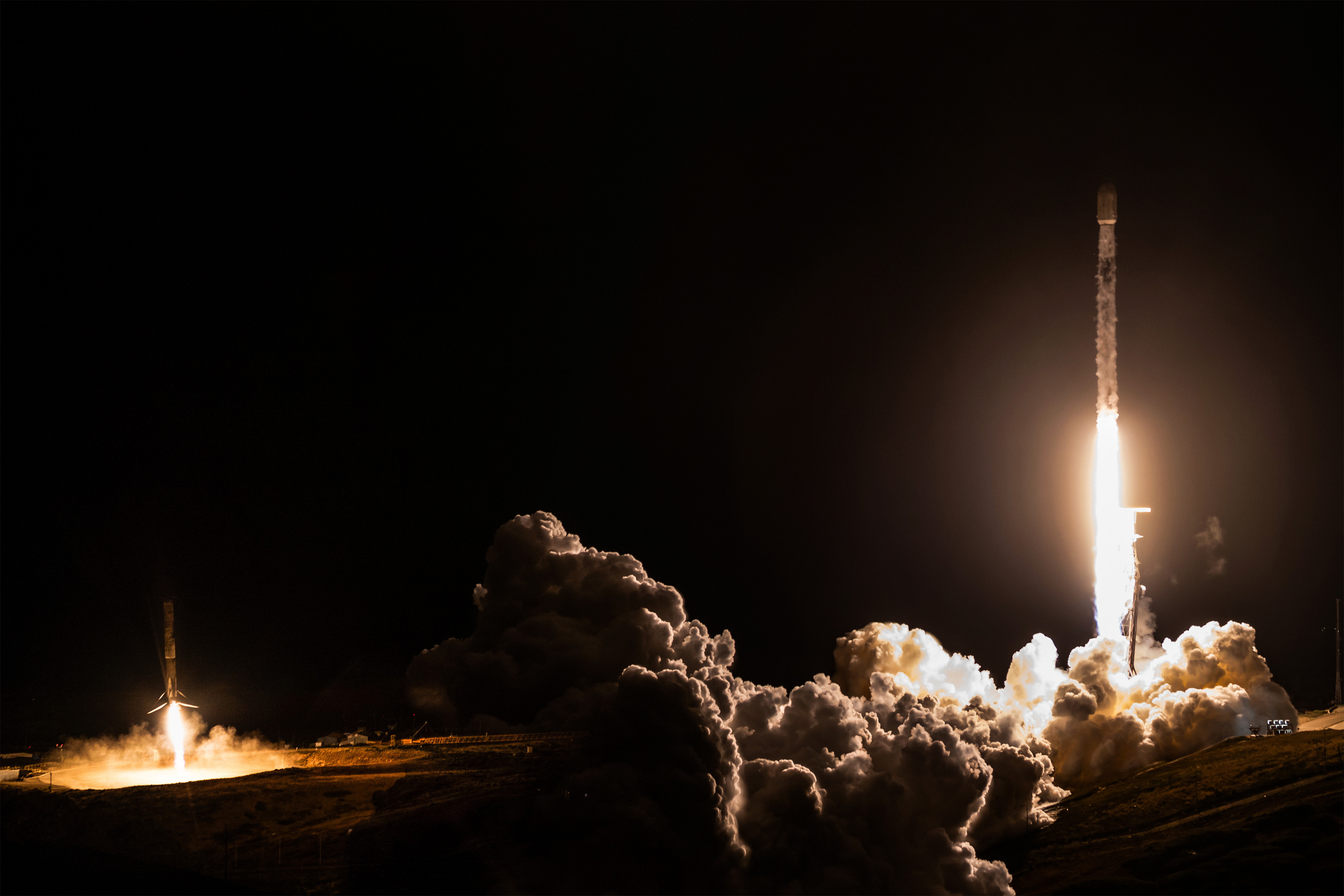6月19日，SpaceX猎鹰9号将NROL-179送入轨道