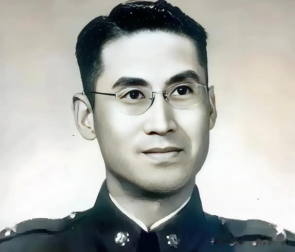 1994年2月，韩练成中将的儿子韩兢在澳门出差，特意去拜访父亲的老友吕文贞。聊天