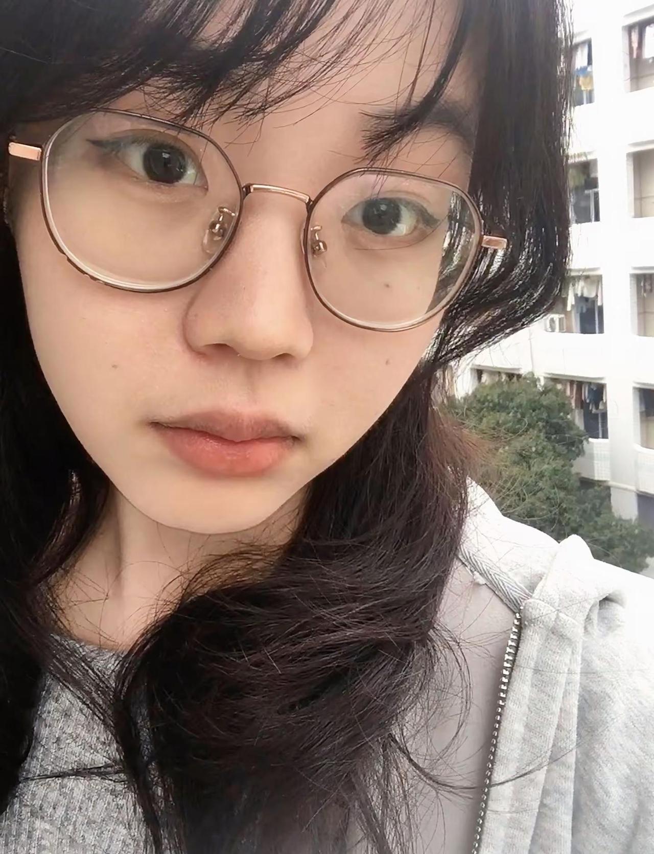 把蛋糕放在学校从此做一个糕效的人