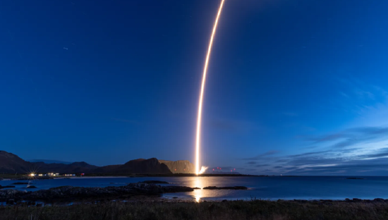 SpaceX竞争对手完成历史性火箭首入轨, 称航天行业迫切需要更多发射能力