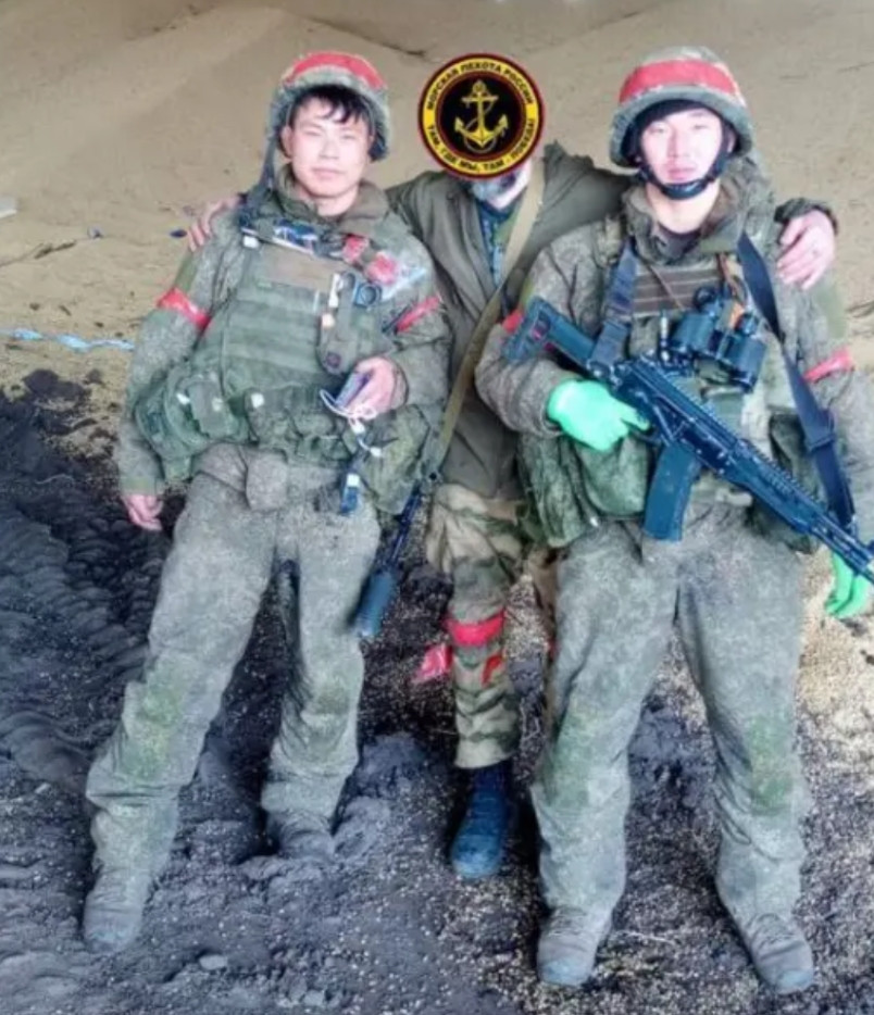 北朝士兵在库尔斯克会战中，表现出来了不错的作战素养。北朝官兵到俄罗斯参战的数量，