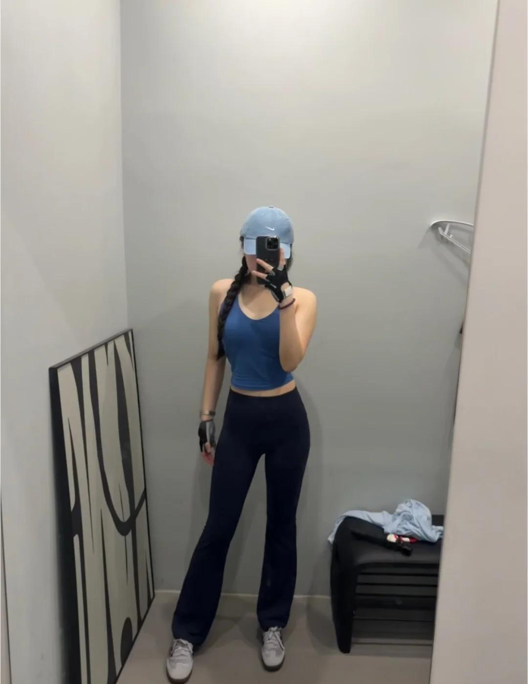 健身一小时被搭讪七次1次说美女我还剩两组你等会1次问我这个哑铃我俩能一起用吗