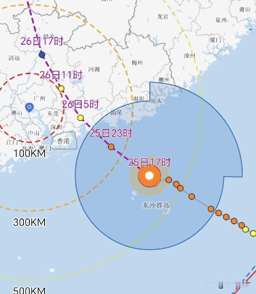 台风红霞来了不得不说潮汕真是有点说法的，本来都朝着汕头去了。老爷一发力，立马冲