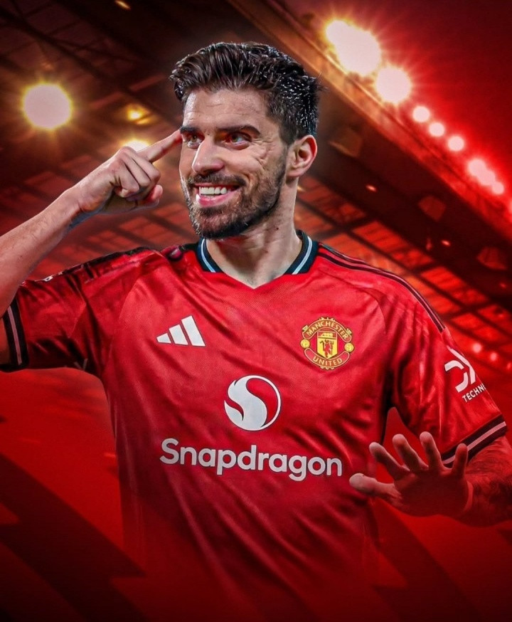 #曼联接触鲁本内维斯#知名转会记者罗马诺更新个人频道，谈到了有关葡萄牙中场鲁本