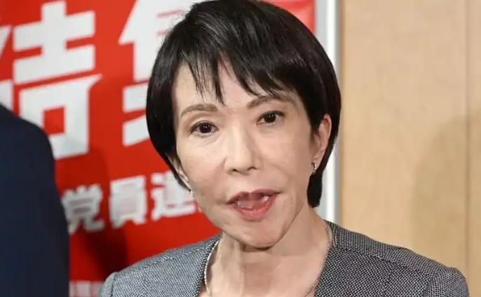 高市早苗上位，右翼三党联盟全面掌权前几天，日本自民党与公明党之间长期维持的联