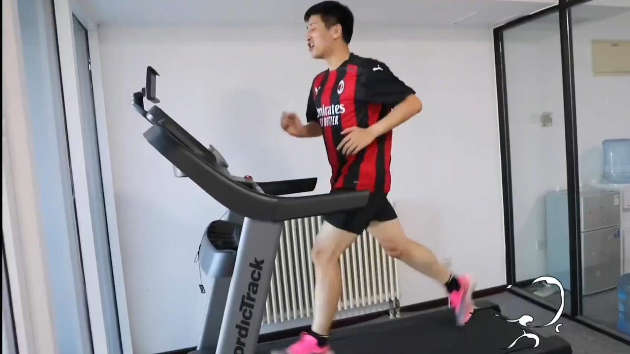 张雪峰老师的离去告诉我们：中午千万别跑步！中午心经当令，心脏负荷最大，小睡最好～