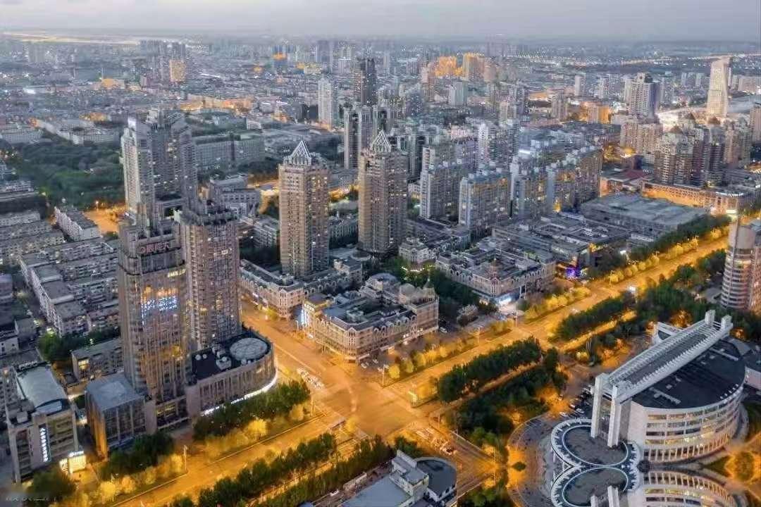 哈尔滨，全国省会里面积最大却最不被注意的那一个。它有5.31万平方公里，开车