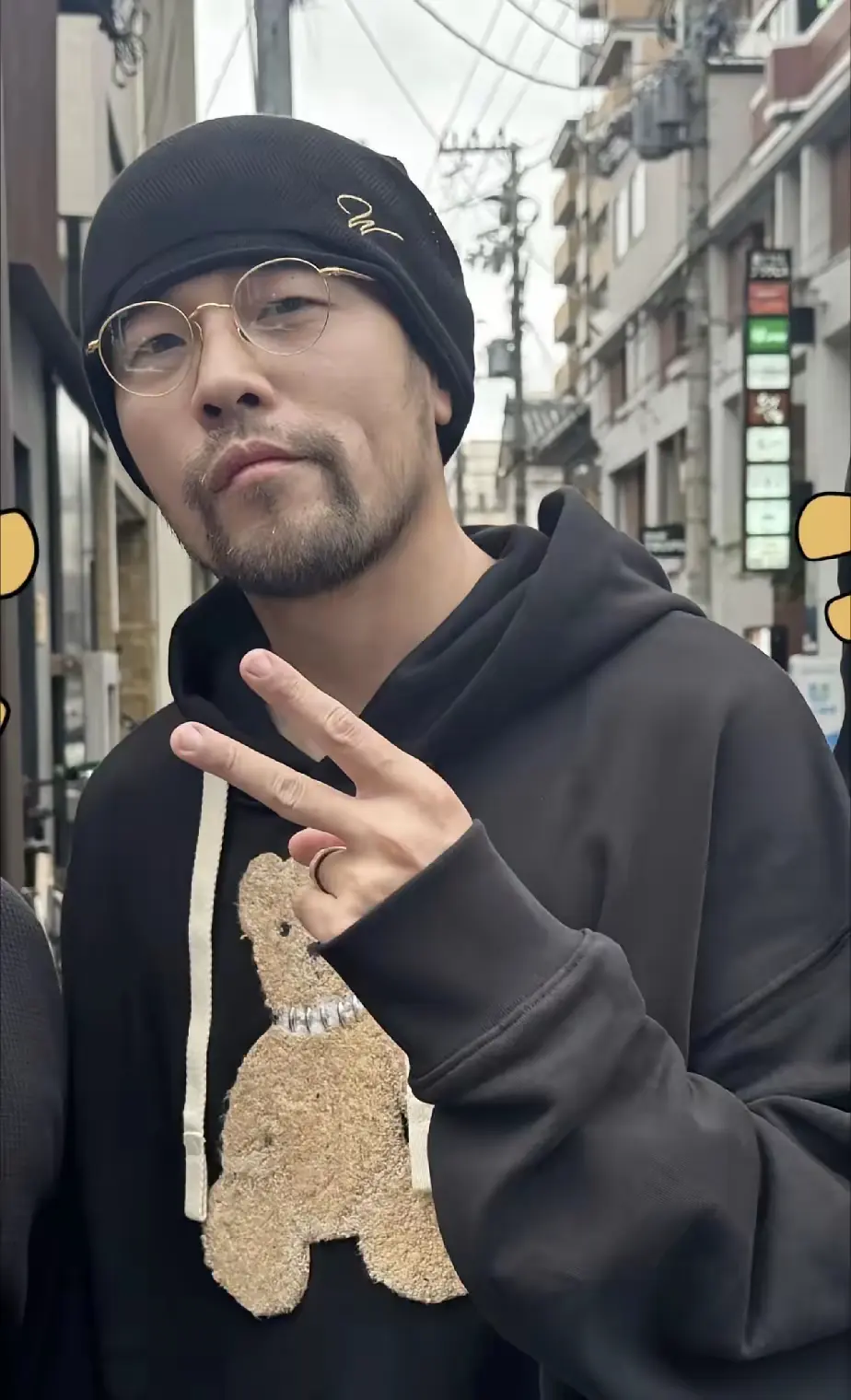 周杰伦怎么老了那么多，依旧比较随性