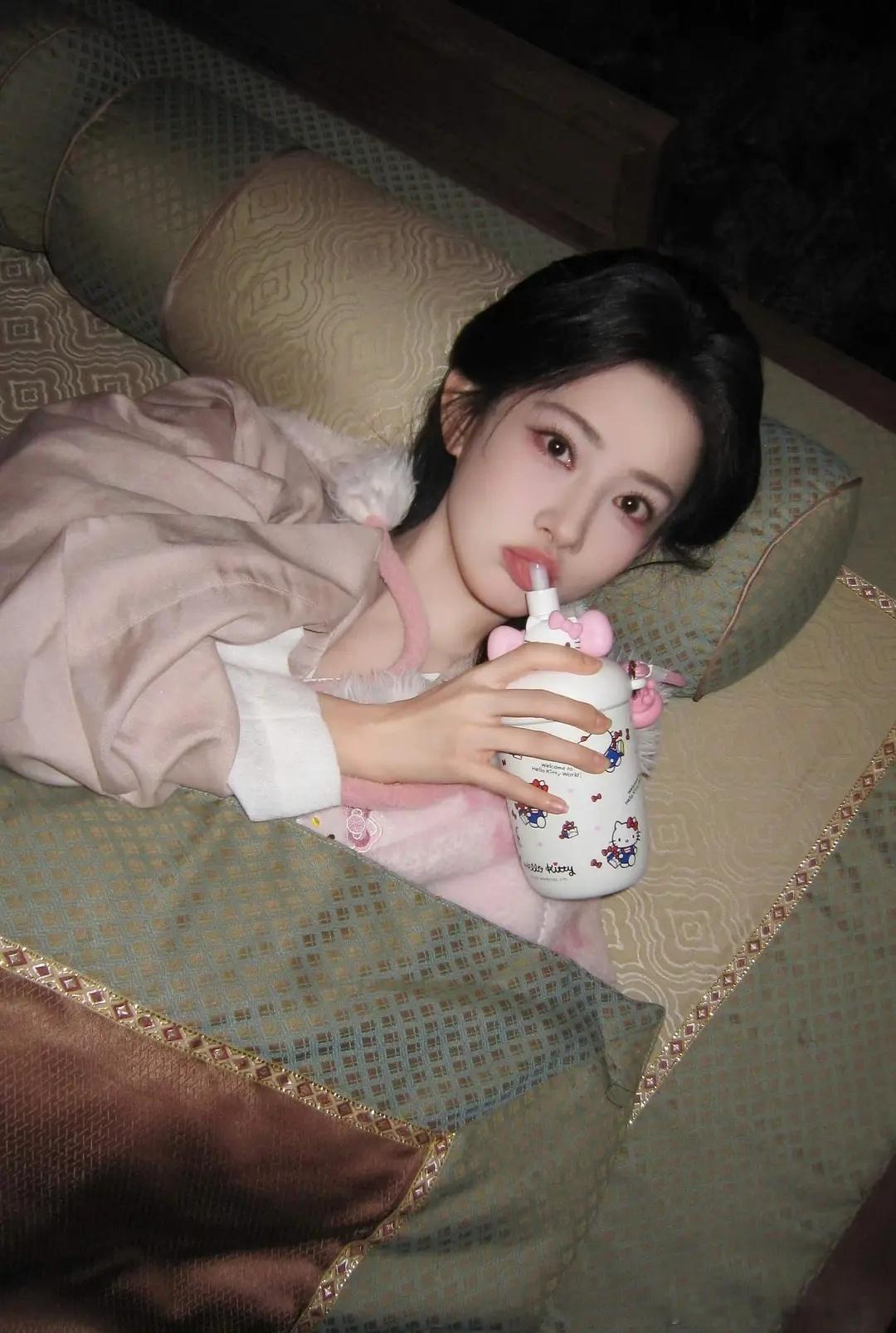 这样看确实是很嫩呀，之后叫孟子义为孟娇娇吧