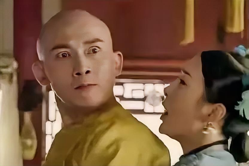 1542年，35岁嘉靖服下“仙丹”后浑身燥热，急忙临幸最宠爱的端妃。一番云雨后，