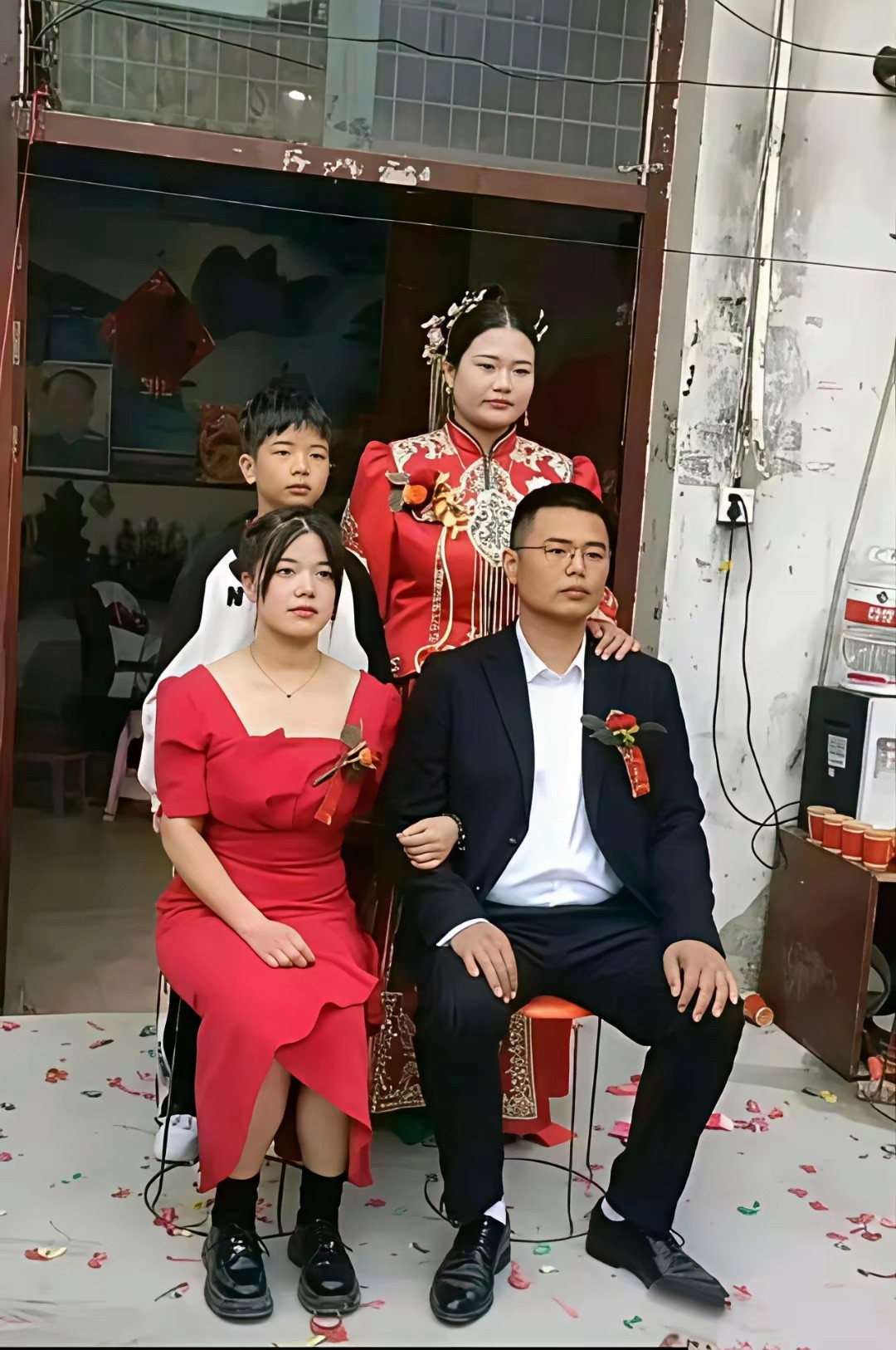 这关系有点让人看不懂了，谁是新娘？