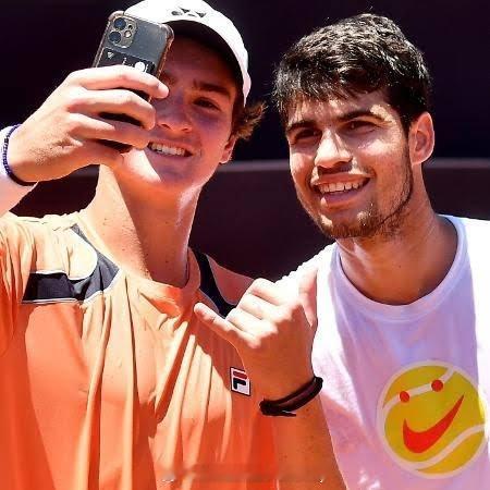 丰塞卡谈阿尔卡拉斯🦆“他对我们这项运动来说非常重要，能和他一起经历那一刻对我意