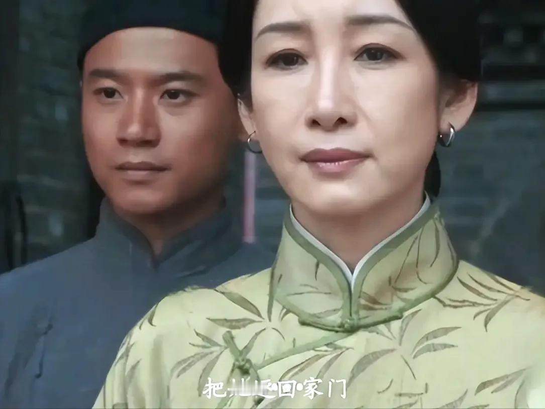 《生万物》:原来这才是宁苏苏不能生育，被费左氏赶出家门的根本原因......