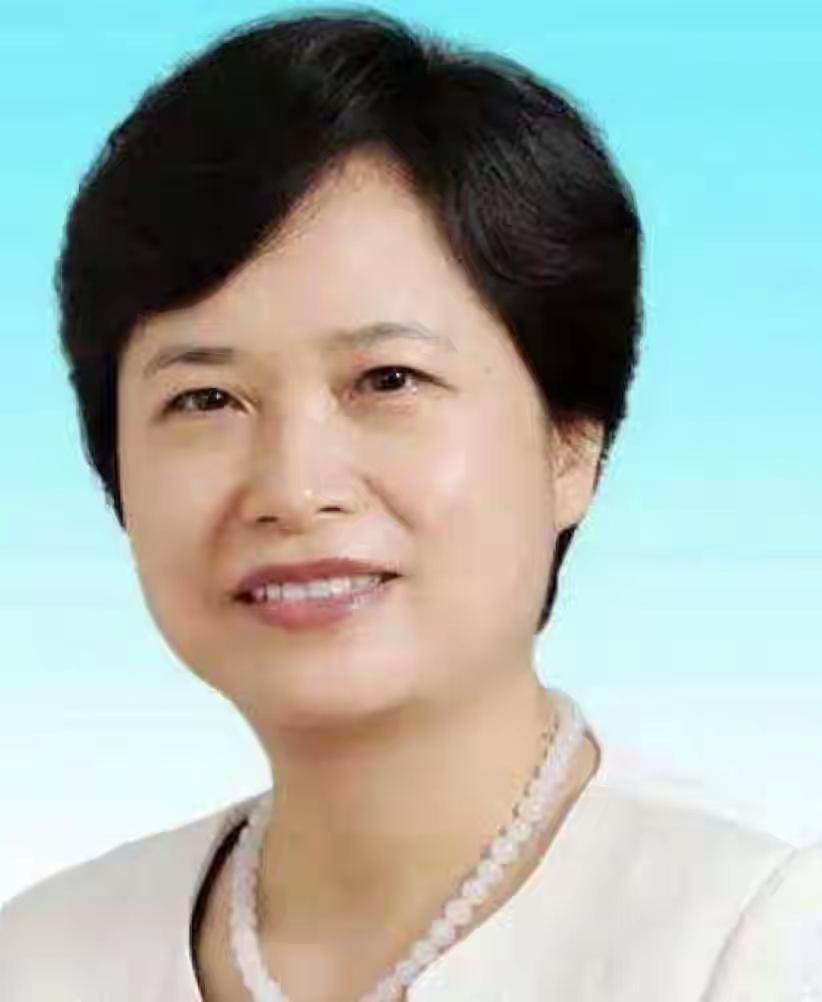广东杜厅长马上就该退休了，可是这位杜厅长却要换一种生活方式了，她该多后悔啊