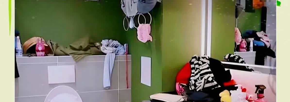 吴昕的“内衣盆之谜”谢娜去吴昕家洗澡，发现卫生间盆里泡着“抹布”，结果
