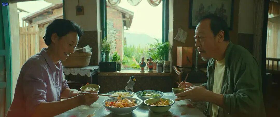 1月10日清晨，北京朝阳区某社区医院口腔科外，68岁的张阿姨攥着挂号单来回踱步。