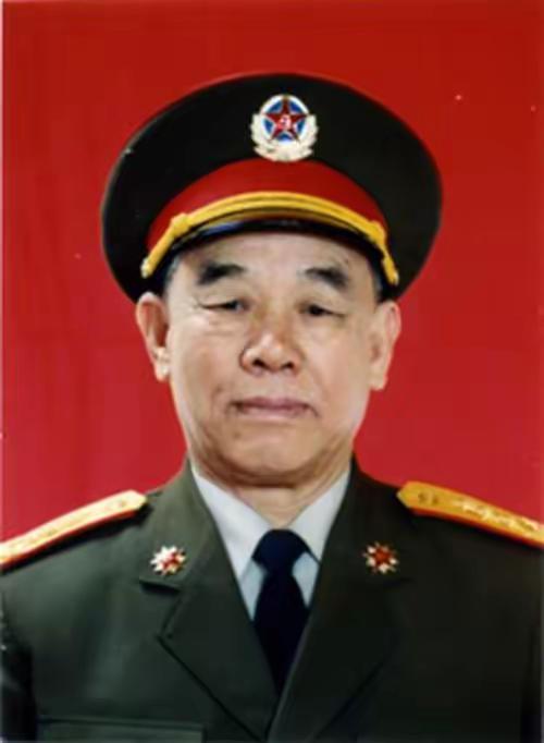 1985年百万大裁军，总参谋部也进行了大调整。总参谋长没动，还是杨得志。副总参谋
