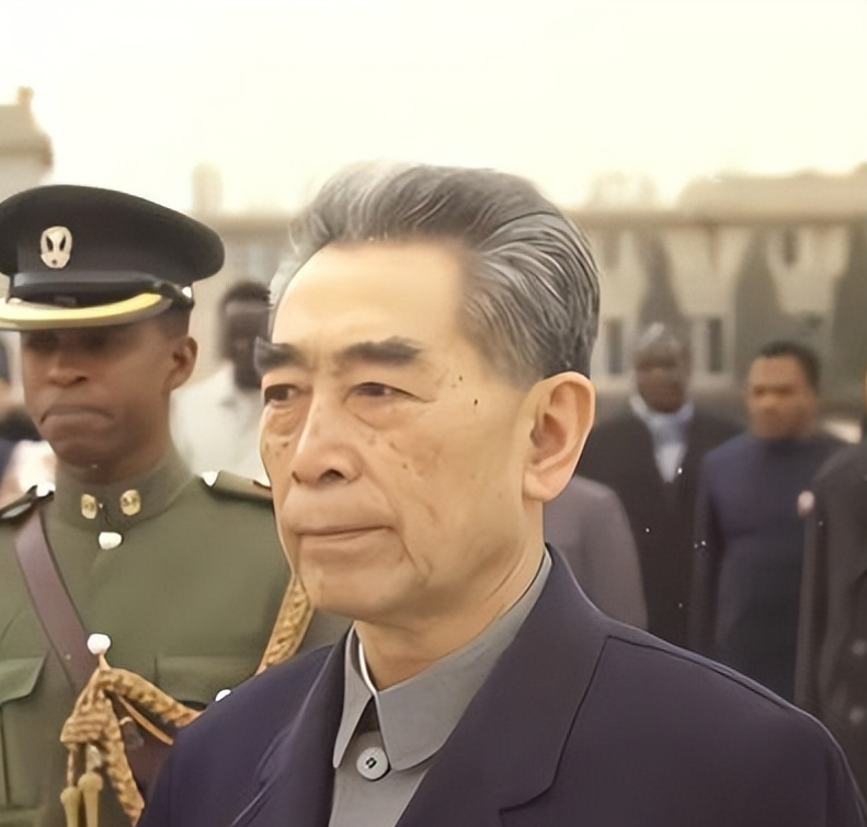 1973年越南总理秘密访华，开口索要81亿无偿援助，周总理直接带着越南总理到一个